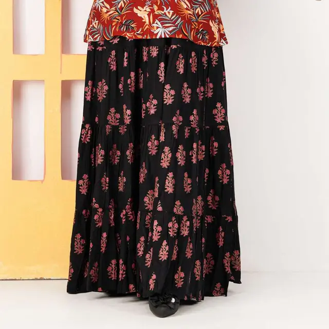 Black & Red Floral Print Long Skirt for women, Chinese cotton, by Bobbin, photo 2